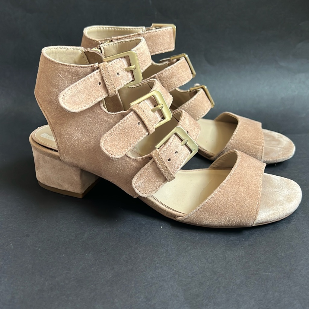 Adrienne Vittadini Lalra Gladiator Block Tan Faux Suede Heels Size 6